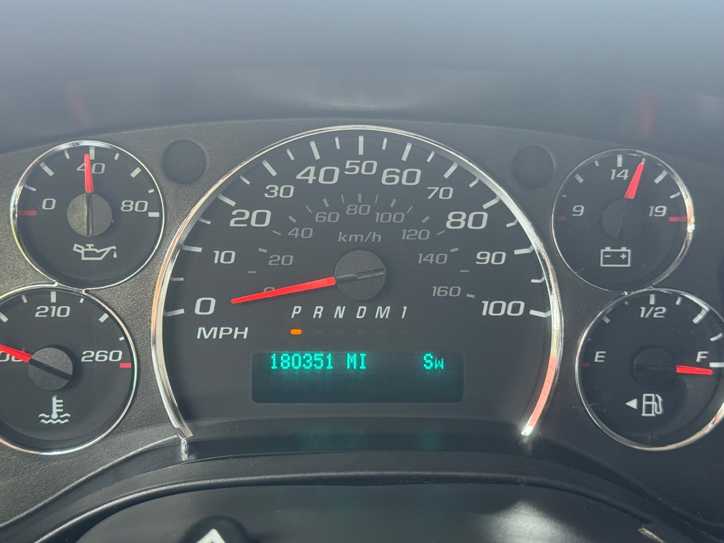 Photo 15 of this CHEVROLET EXPRESS G2500