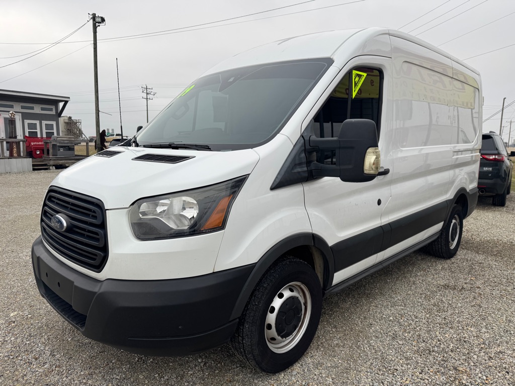Photo 3 of this FORD TRANSIT