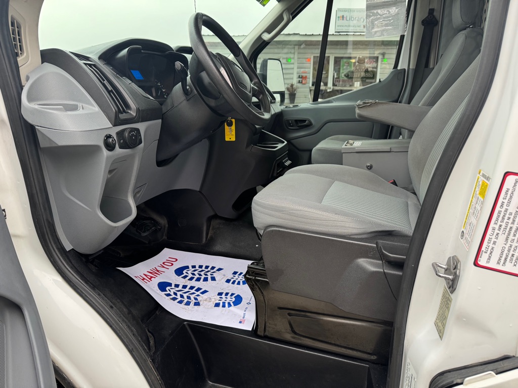 Photo 10 of this FORD TRANSIT