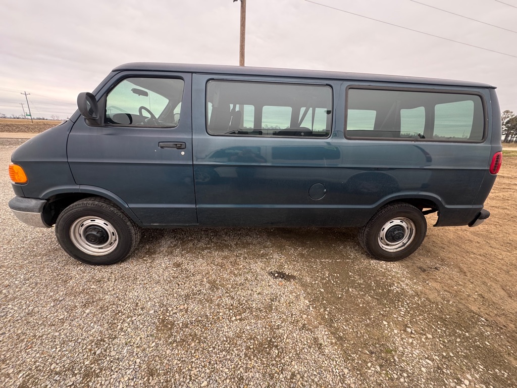 Photo 2 of this DODGE RAM WAGON