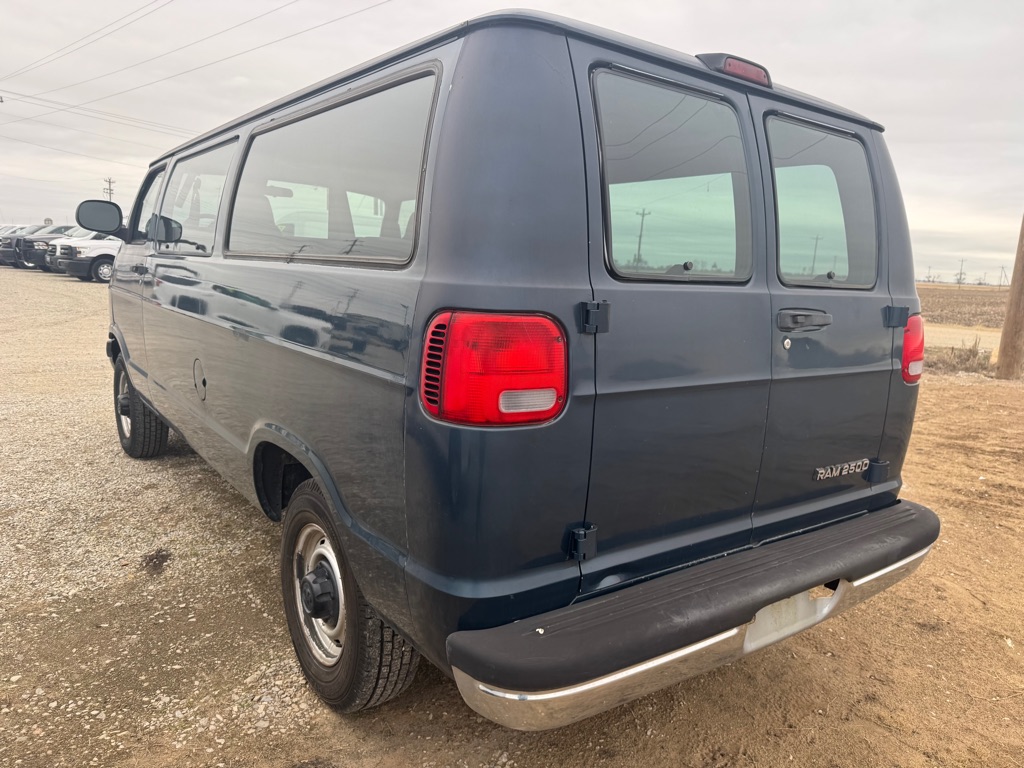 Photo 3 of this DODGE RAM WAGON