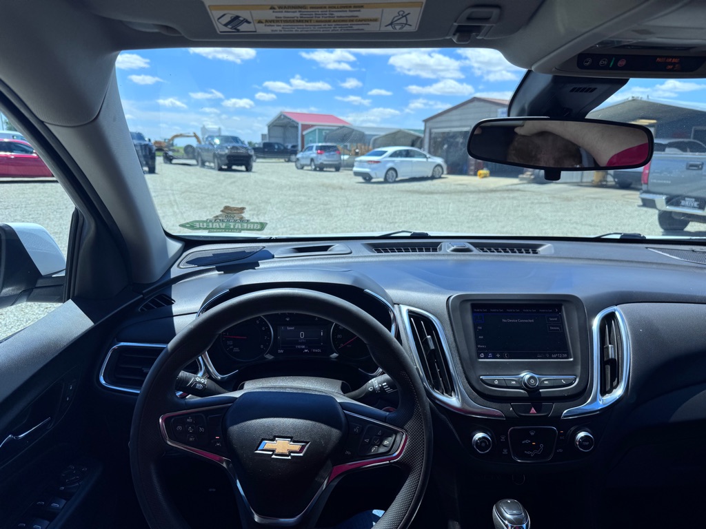 Photo 11 of this CHEVROLET EQUINOX