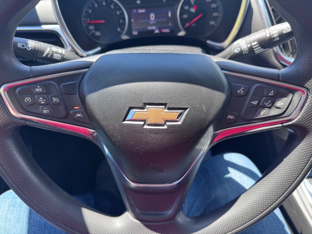 Photo 12 of this CHEVROLET EQUINOX