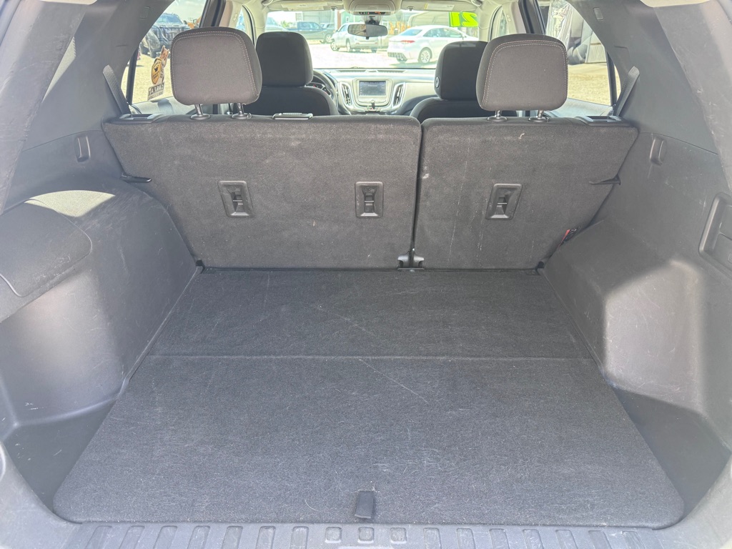 Photo 21 of this CHEVROLET EQUINOX