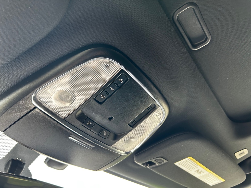 Photo 15 of this JEEP GRAND CHEROKEE