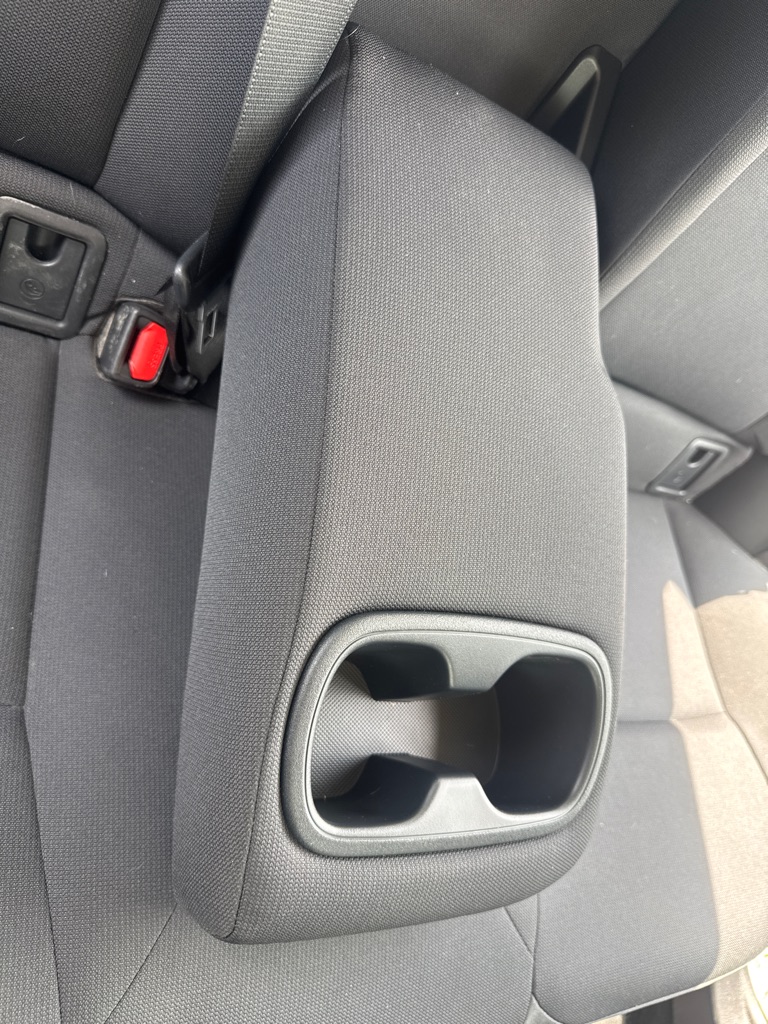 Photo 21 of this TOYOTA COROLLA