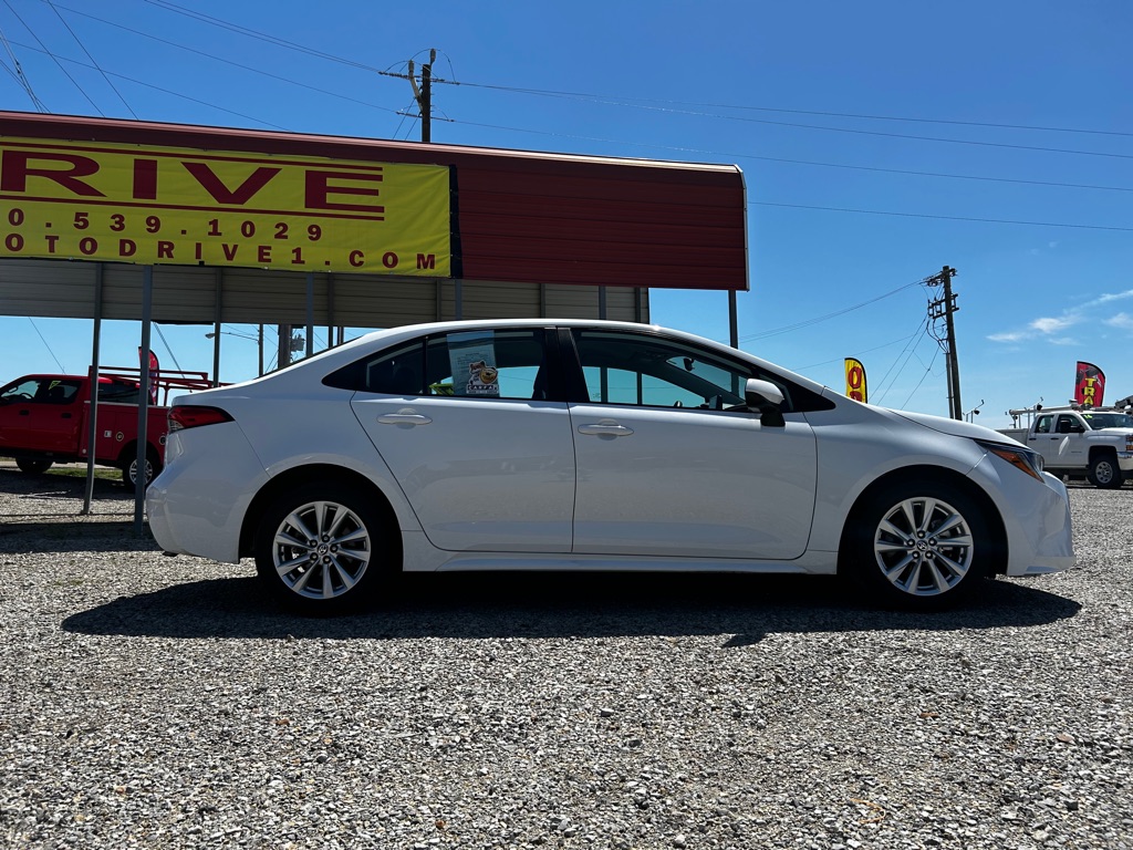 Photo 8 of this TOYOTA COROLLA