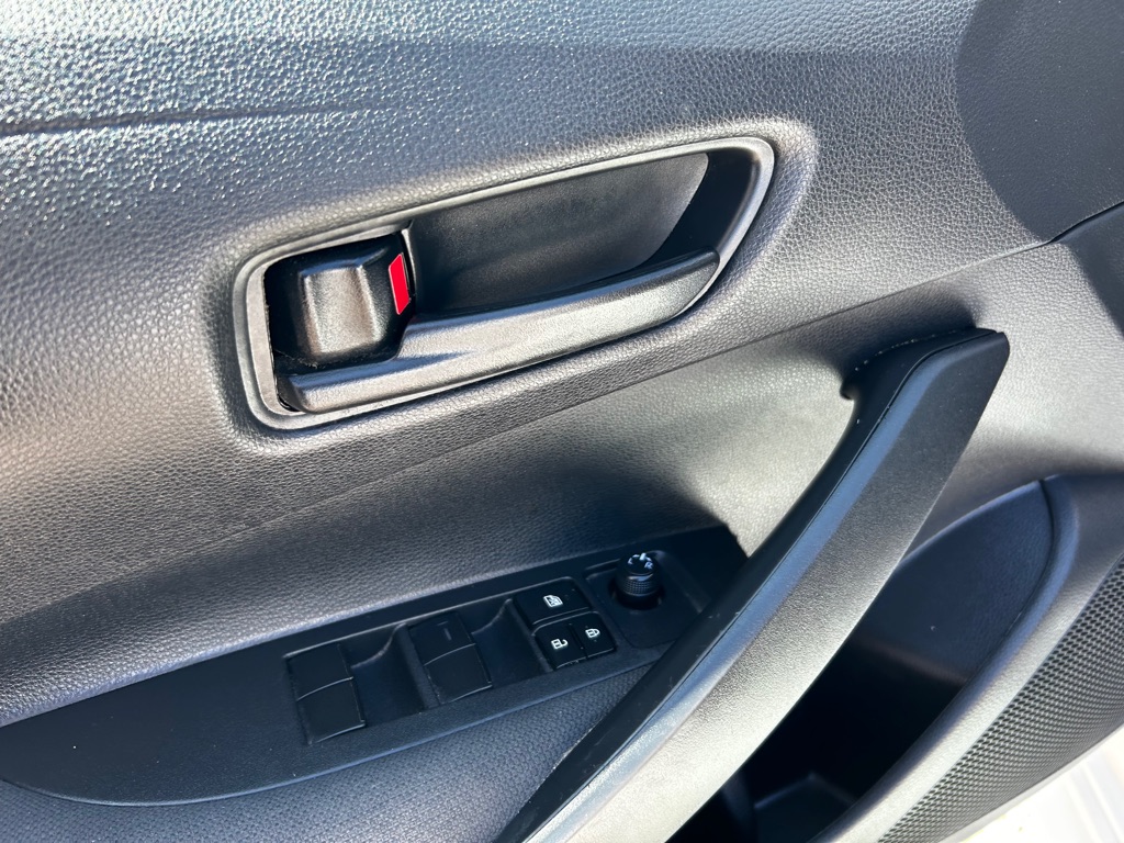 Photo 11 of this TOYOTA COROLLA
