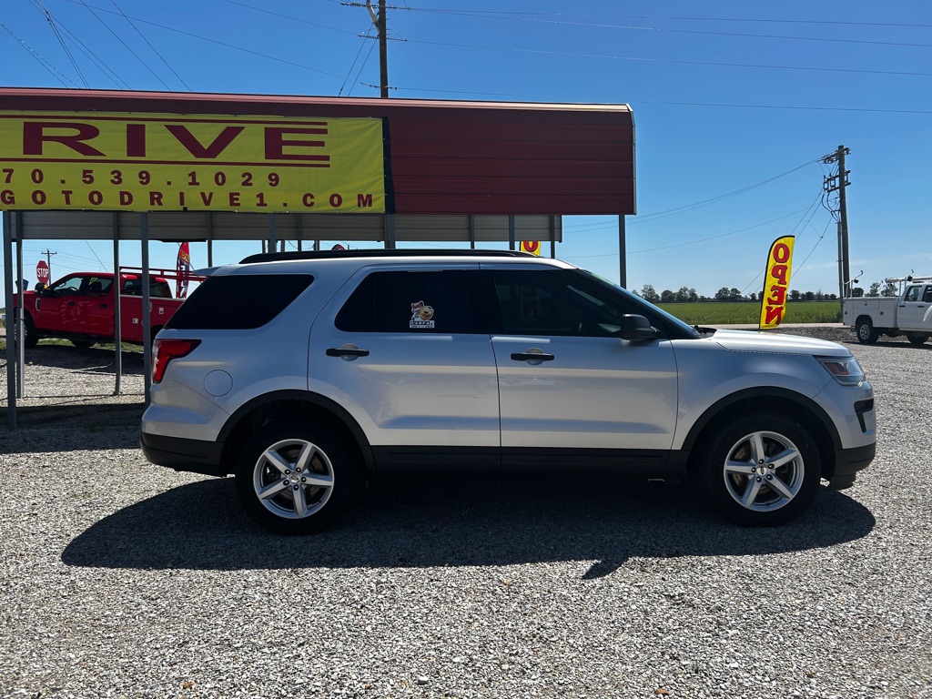 Photo 8 of this FORD EXPLORER