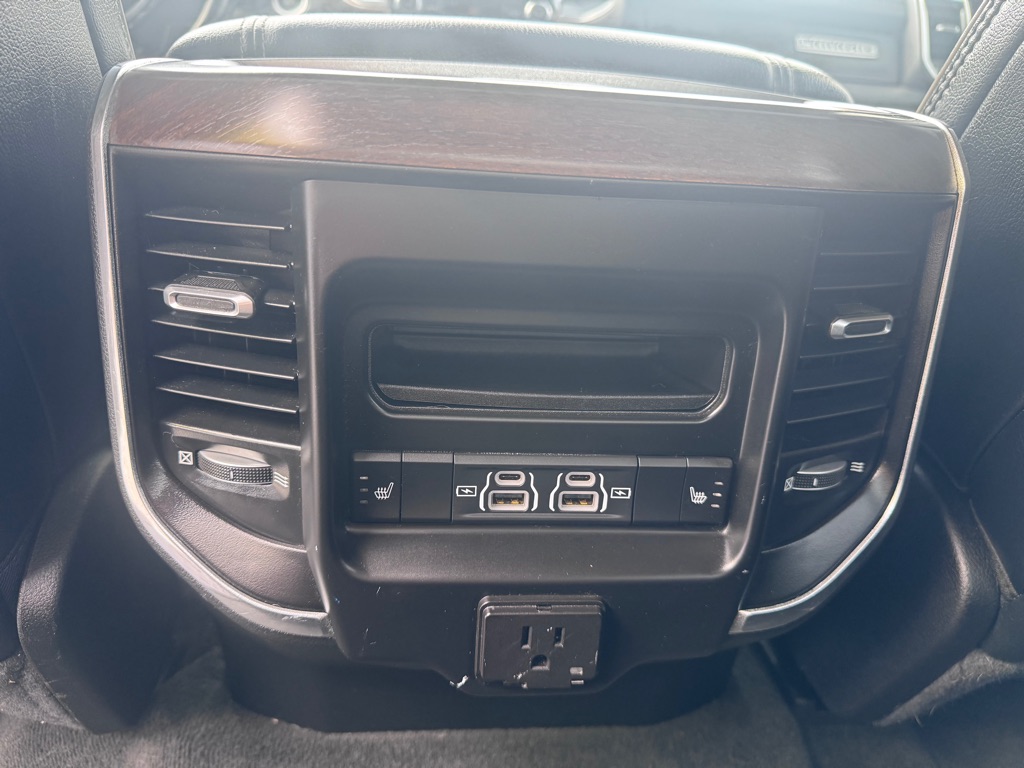 Photo 14 of this RAM 1500
