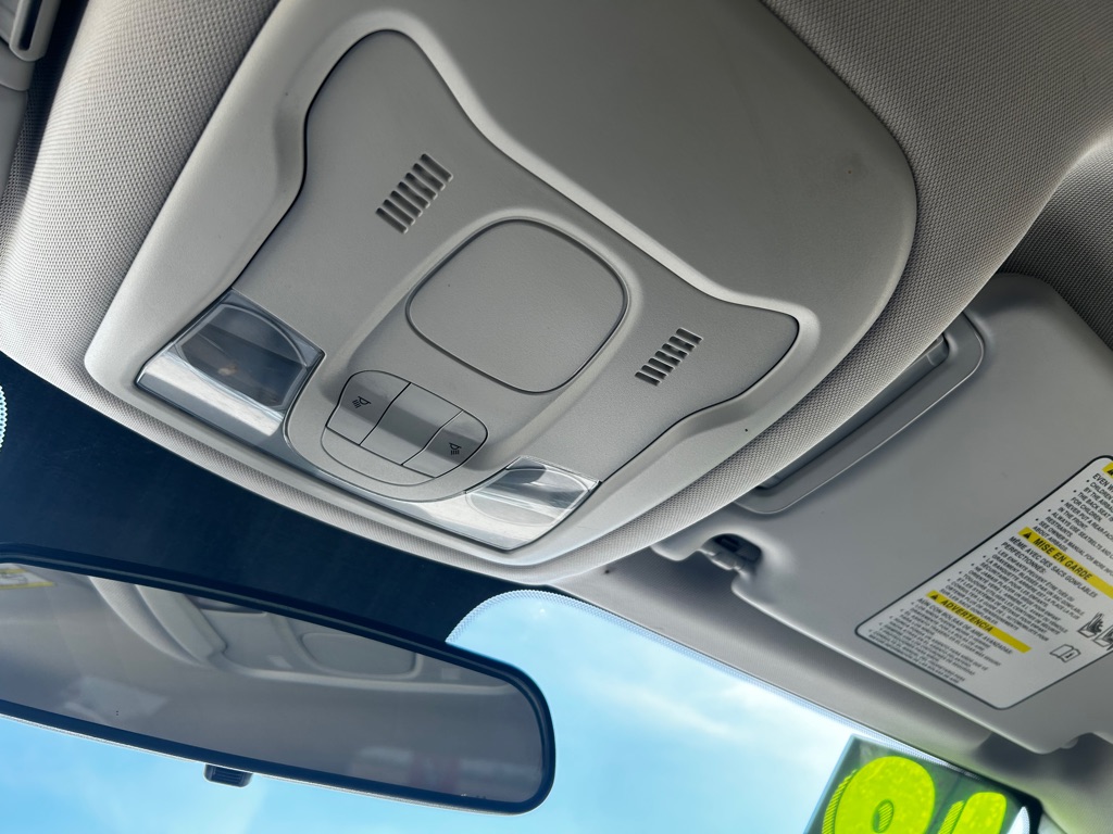 Photo 16 of this JEEP RENEGADE