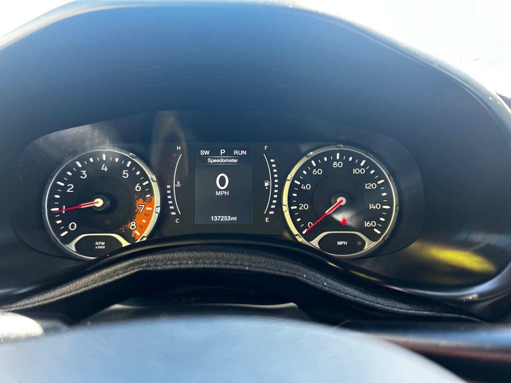 Photo 13 of this JEEP RENEGADE