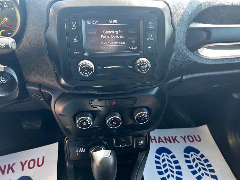 Photo 15 of this JEEP RENEGADE