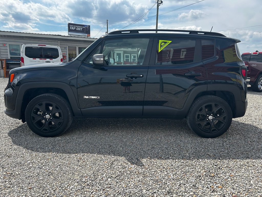 Photo 4 of this JEEP RENEGADE