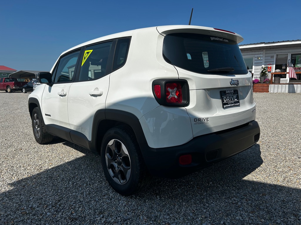 Photo 5 of this JEEP RENEGADE
