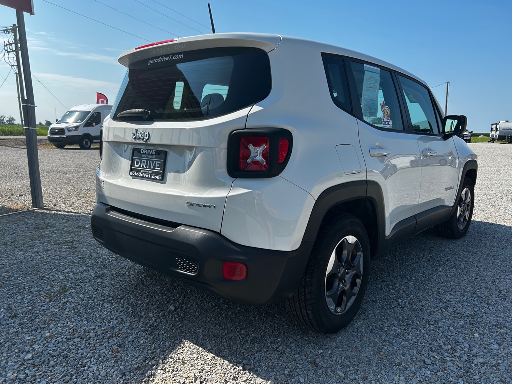 Photo 7 of this JEEP RENEGADE