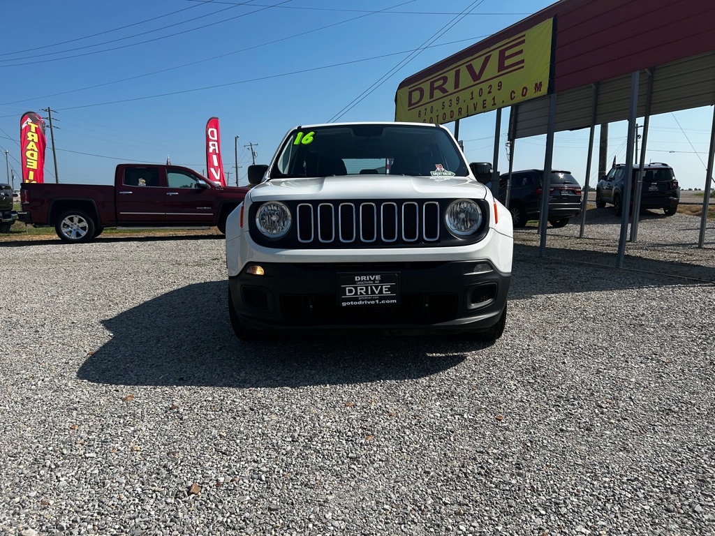 Photo 2 of this JEEP RENEGADE