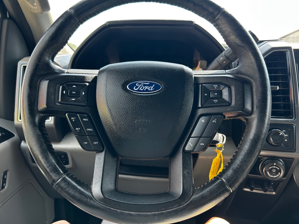 Photo 16 of this FORD F150