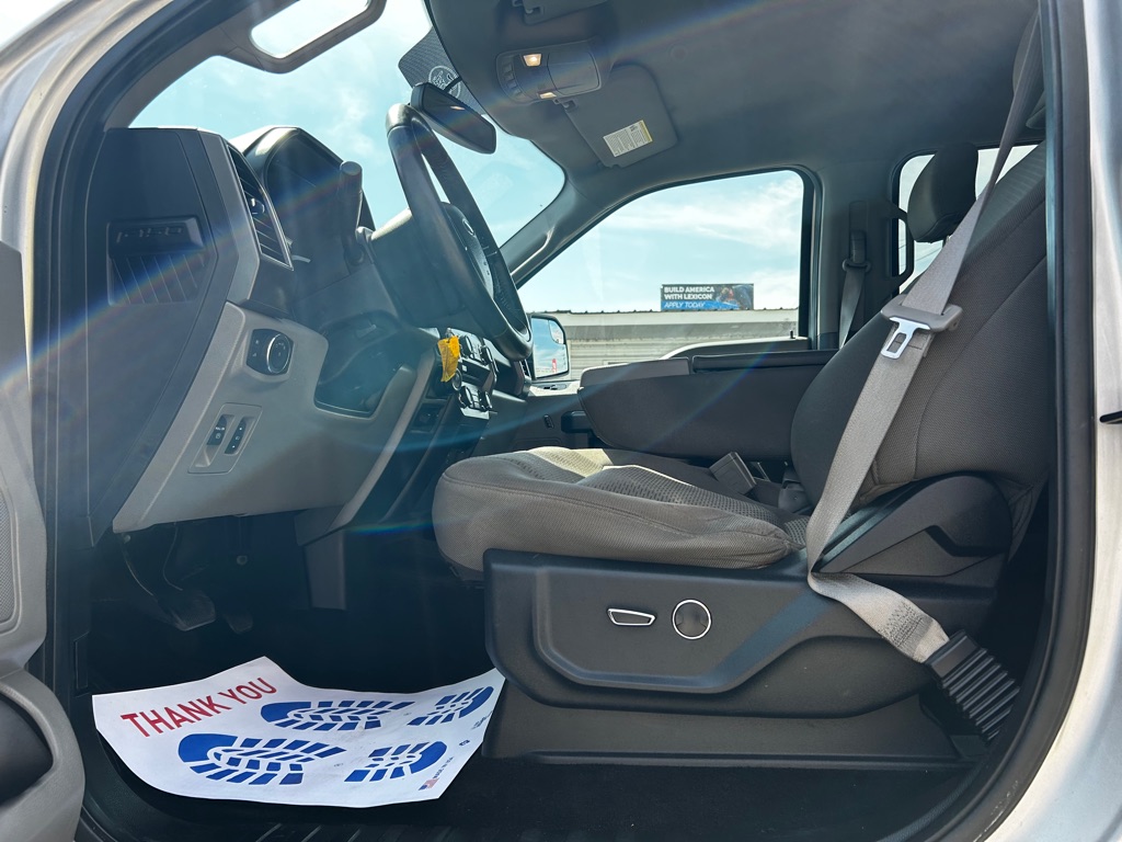 Photo 13 of this FORD F150