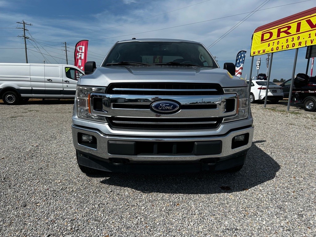 Photo 2 of this FORD F150