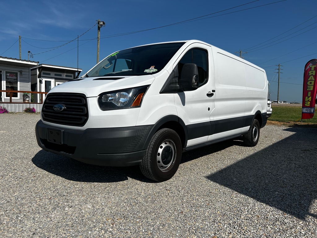 Photo 3 of this FORD TRANSIT