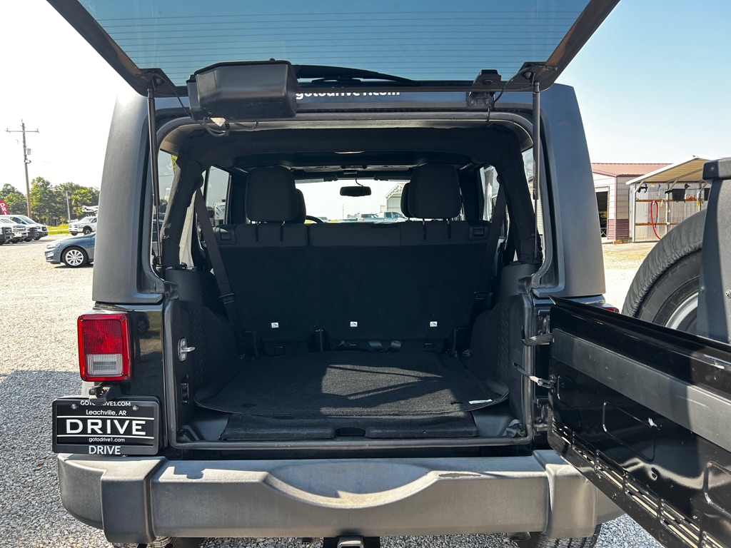 Photo 11 of this JEEP WRANGLER UNLIMI