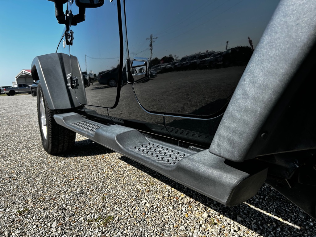 Photo 13 of this JEEP WRANGLER UNLIMI