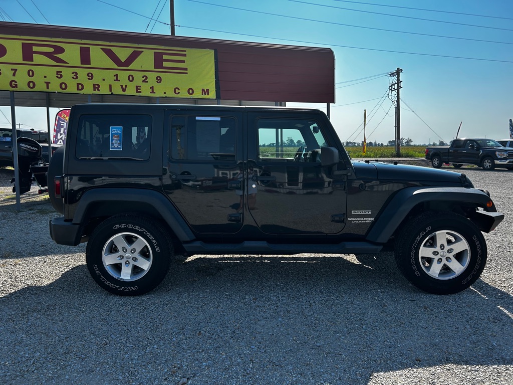 Photo 10 of this JEEP WRANGLER UNLIMI