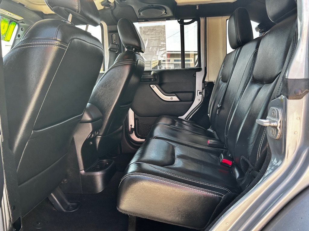 Photo 11 of this JEEP WRANGLER UNLIMI