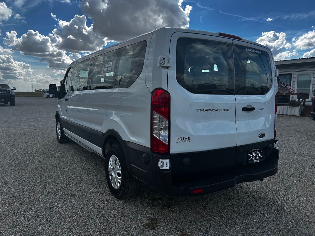 Photo 5 of this FORD TRANSIT 15PASS