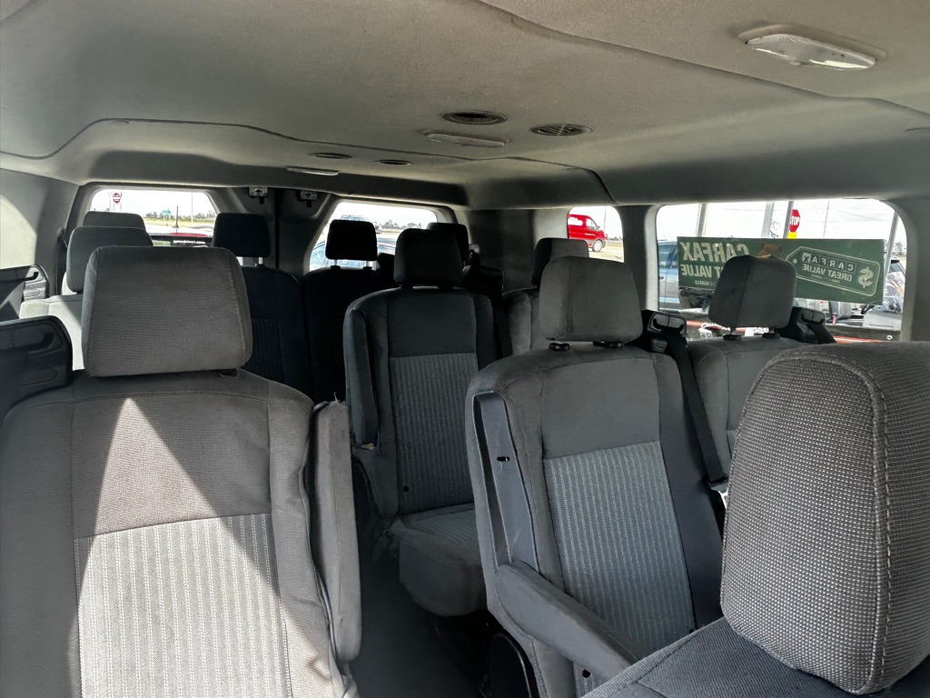 Photo 12 of this FORD TRANSIT 15PASS
