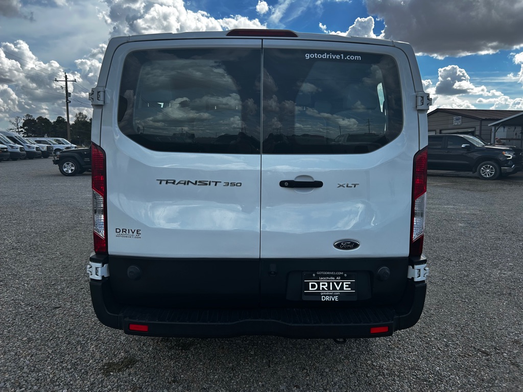 Photo 6 of this FORD TRANSIT 15PASS