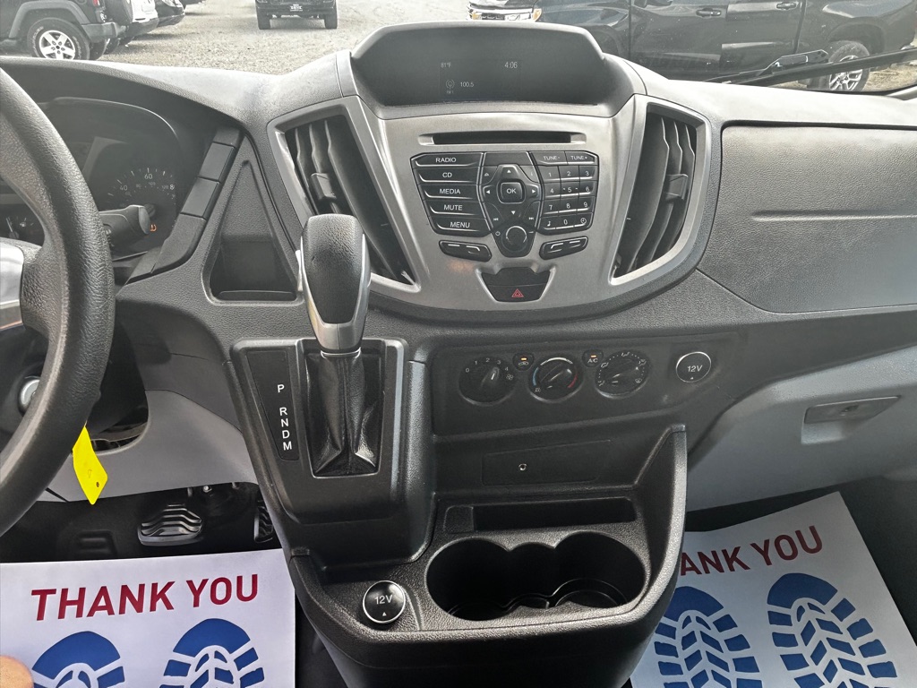 Photo 17 of this FORD TRANSIT 15PASS