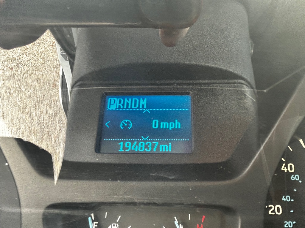 Photo 15 of this FORD TRANSIT 15PASS