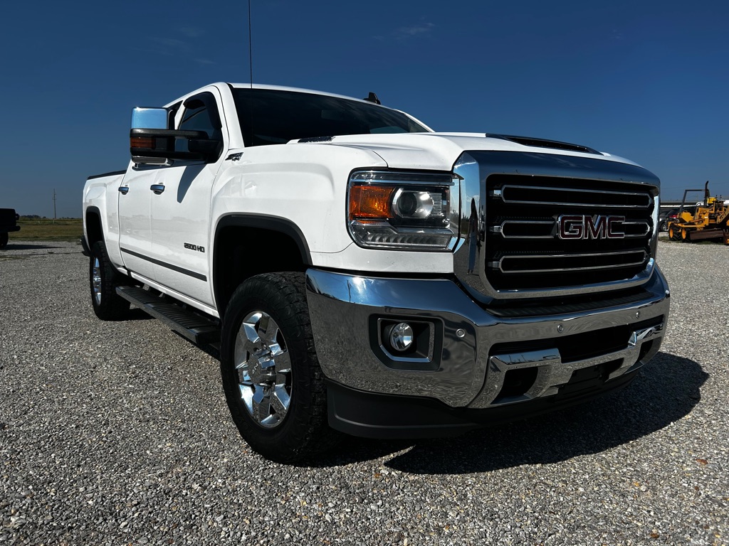 Photo 7 of this GMC SIERRA