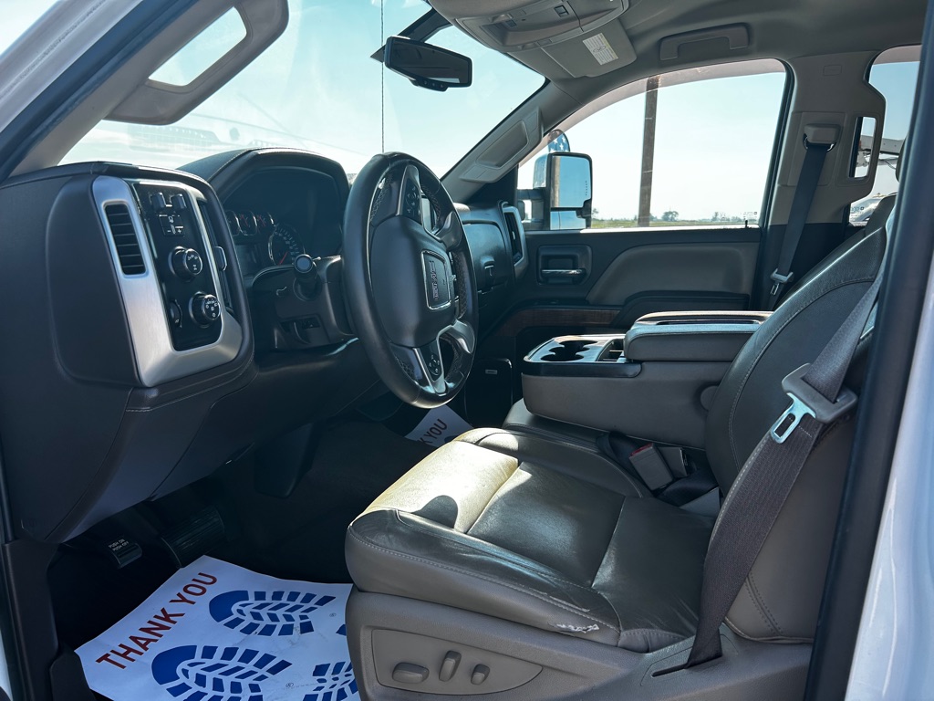 Photo 13 of this GMC SIERRA