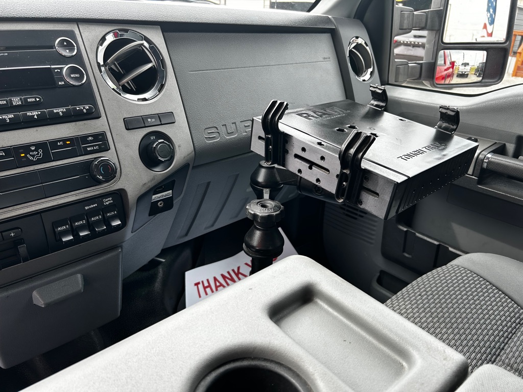 Photo 16 of this FORD F250 UTILITYBOX