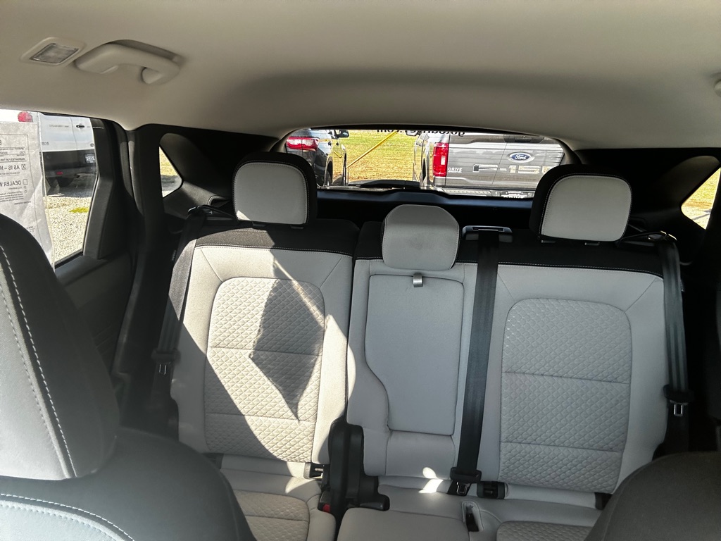 Photo 17 of this FORD ESCAPE