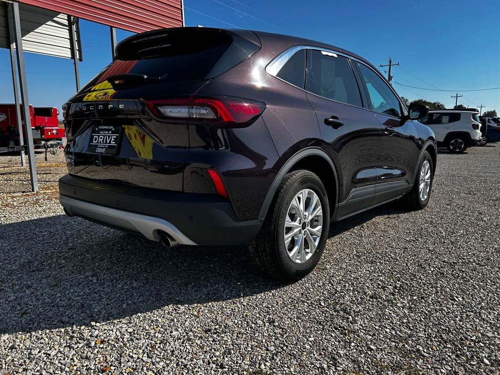 Photo 7 of this FORD ESCAPE