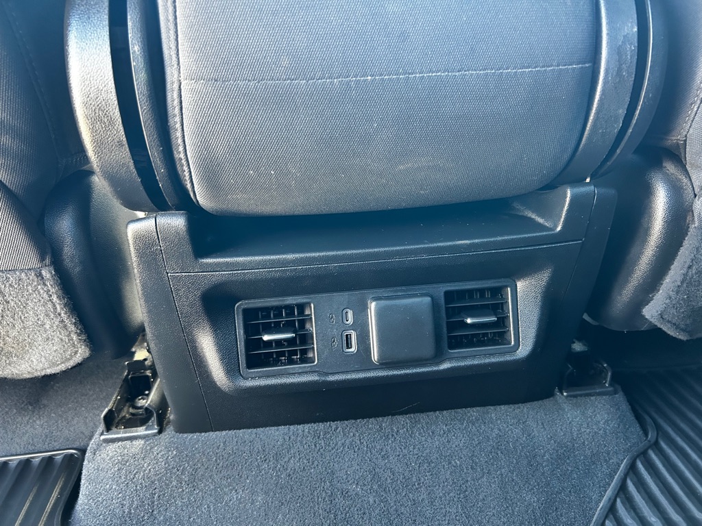 Photo 18 of this CHEVROLET SILVERADO 1500