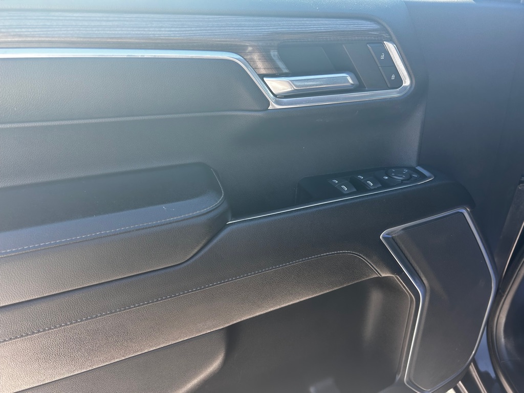 Photo 10 of this CHEVROLET SILVERADO 1500