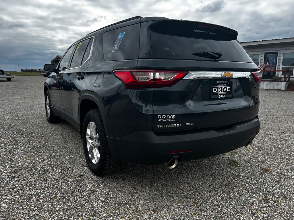 Photo 5 of this CHEVROLET TRAVERSE