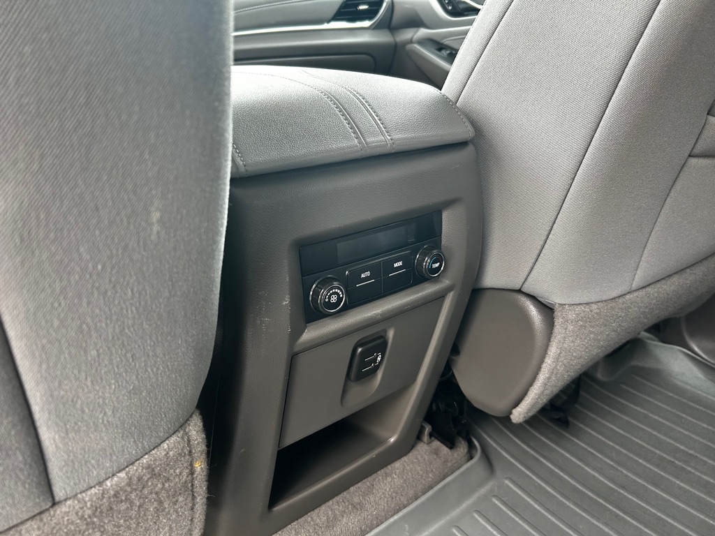 Photo 19 of this CHEVROLET TRAVERSE