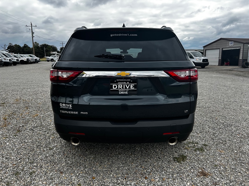 Photo 6 of this CHEVROLET TRAVERSE