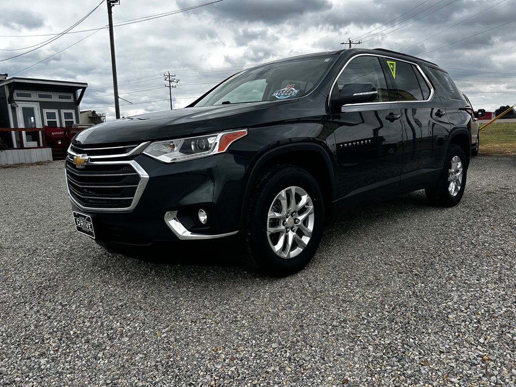 Photo 3 of this CHEVROLET TRAVERSE