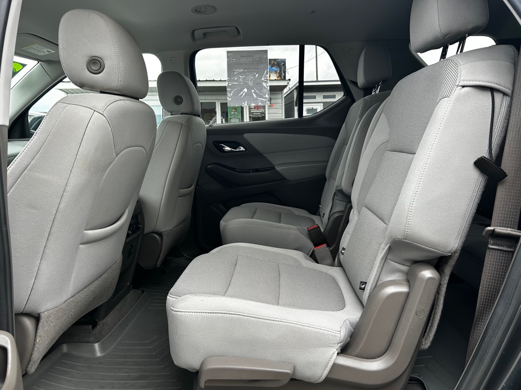 Photo 18 of this CHEVROLET TRAVERSE