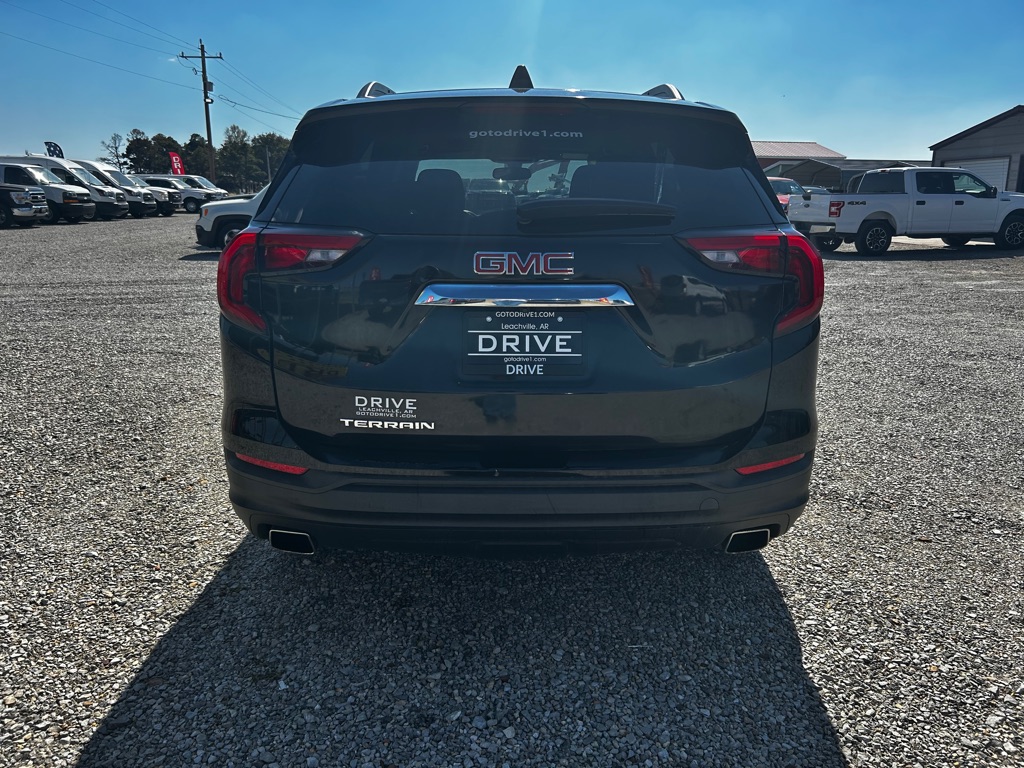 Photo 5 of this GMC TERRAIN