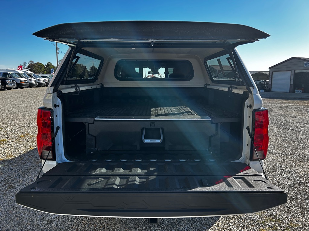 Photo 9 of this CHEVROLET COLORADO CREW