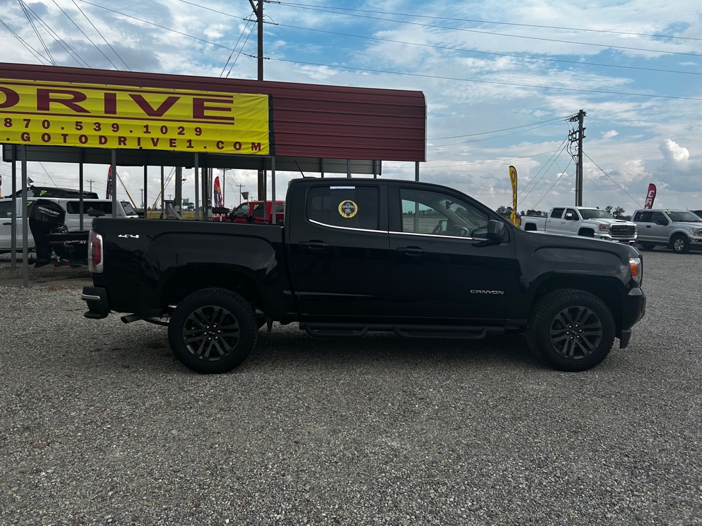 Photo 8 of this GMC CANYON