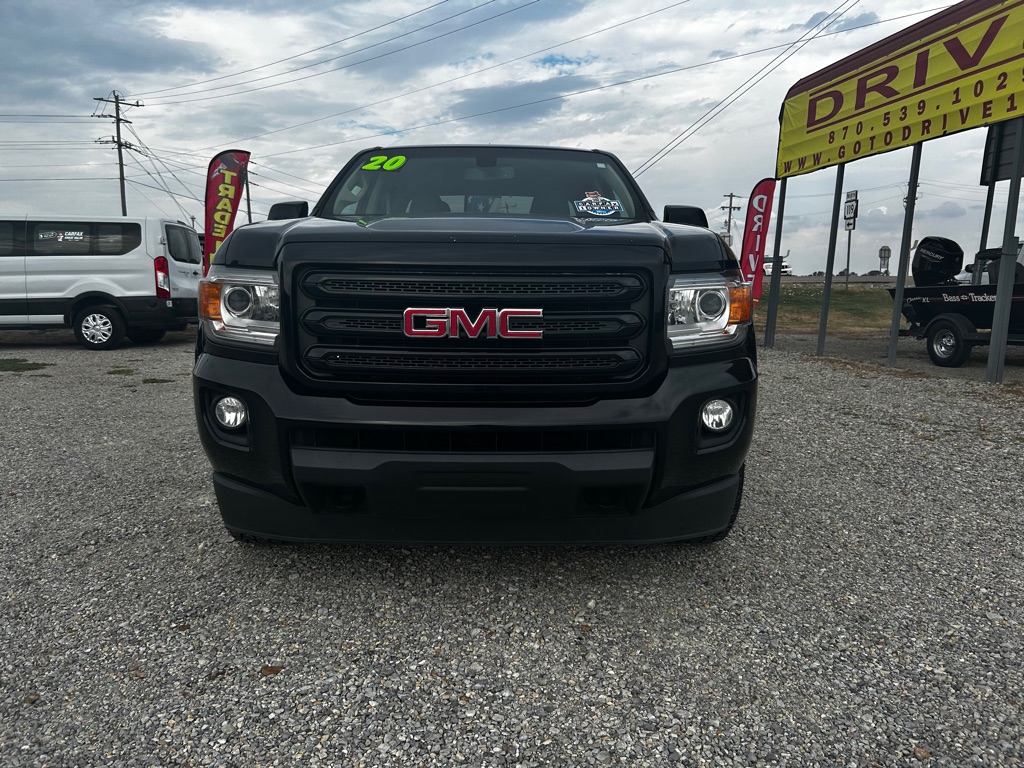 Photo 2 of this GMC CANYON